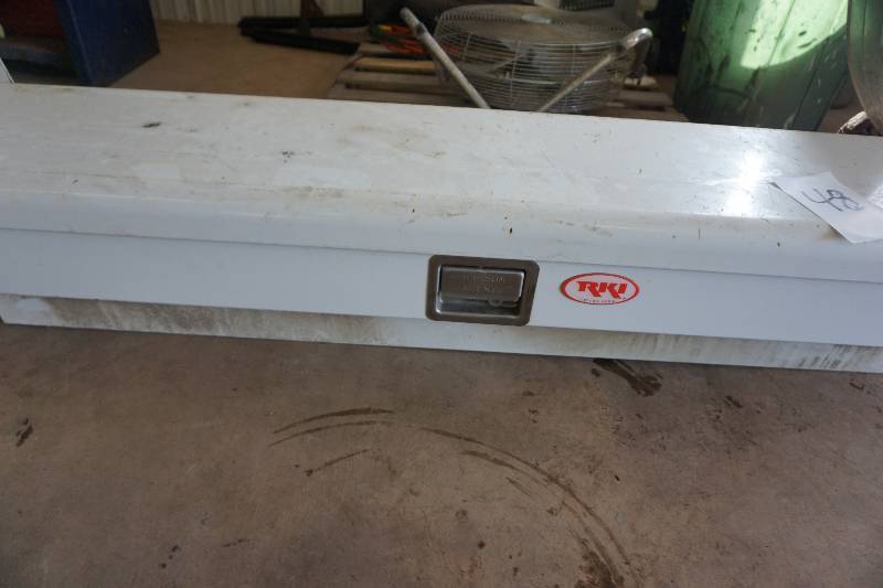 lot 48 image: Riki Brand Model 61S Pick Up Truck Bed Side Mount Tool Box
