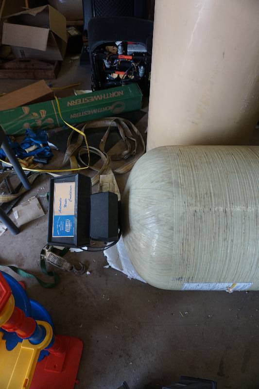 lot 56 image: Surge Automatic Conditioner Commercial Car Wash Water Softener