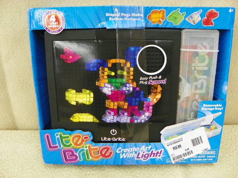 lot 130 image: LITE BRITE MAGIC SCREEN