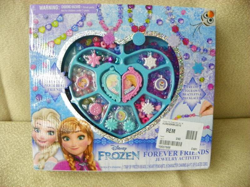 lot 162 image: Disney Frozen Forever Friends Jewelry Activity set