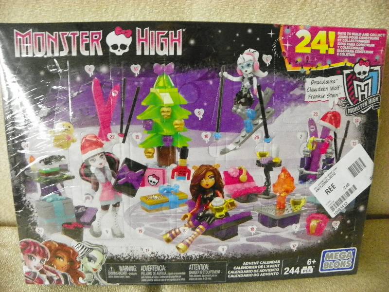 lot 173 image: MONSTER HIGH, MEGA BLOCKS