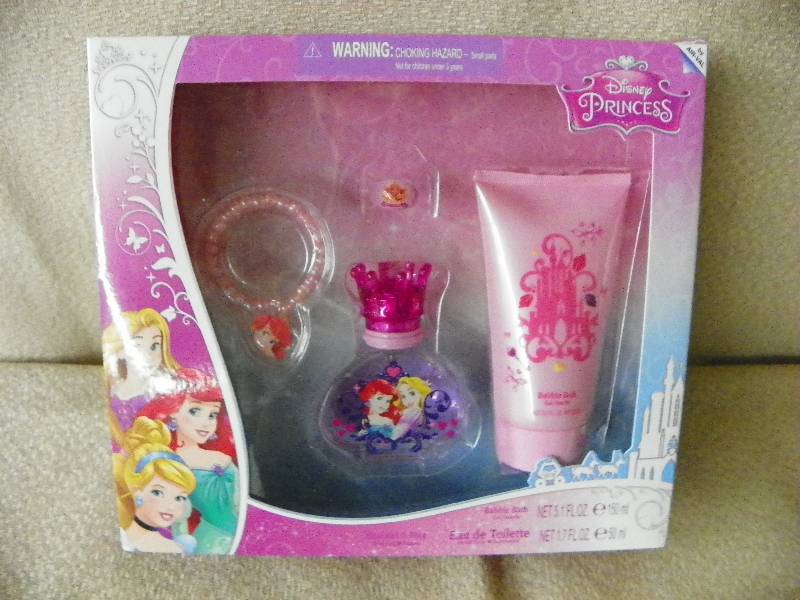 lot 176 image: DISNEY PRINCESS 4PC SET