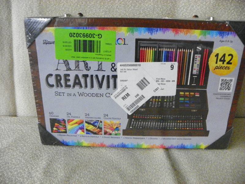 lot 181 image: 142 Pc Delux Wood Art Set