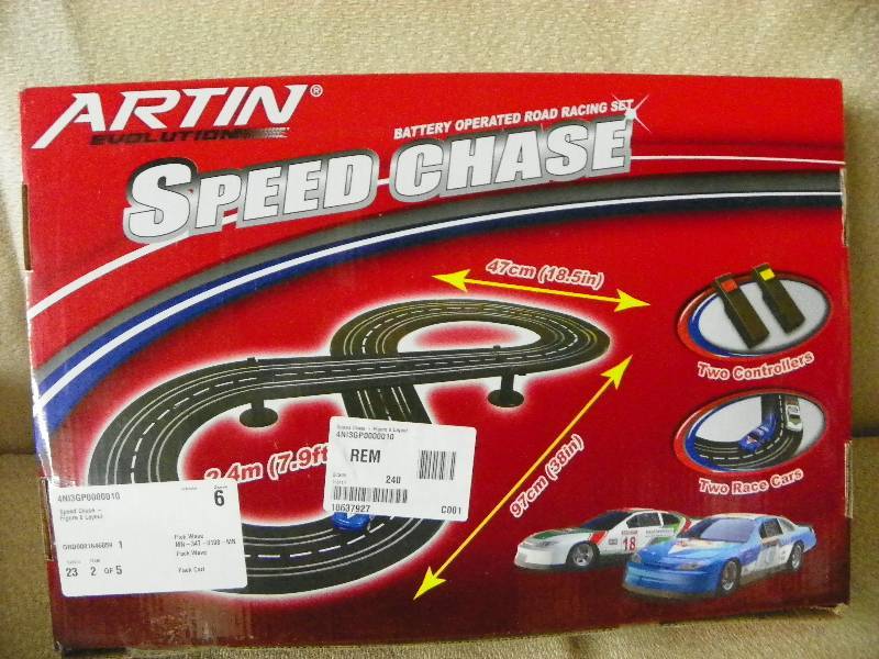 lot 184 image: Speed Chase - Figure 8 Layout