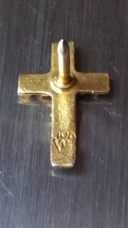 lot 115 image: 10k Multi-Colored Gold Cross Pin