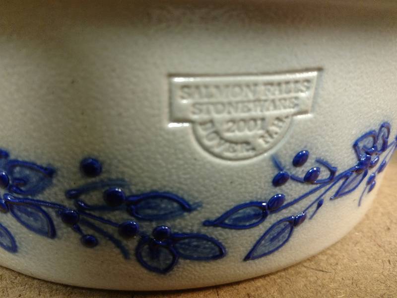 lot 147 image: Salmon Falls Stoneware Casserole Dish