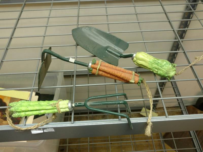 lot 168 image: Department 56 Vegetable Handled Garden Tools