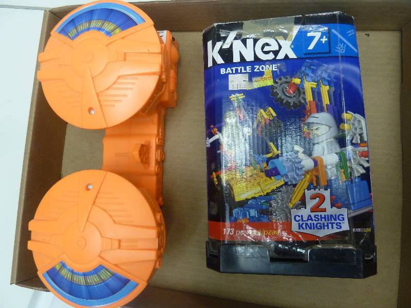 lot 190 image: Knex Lot