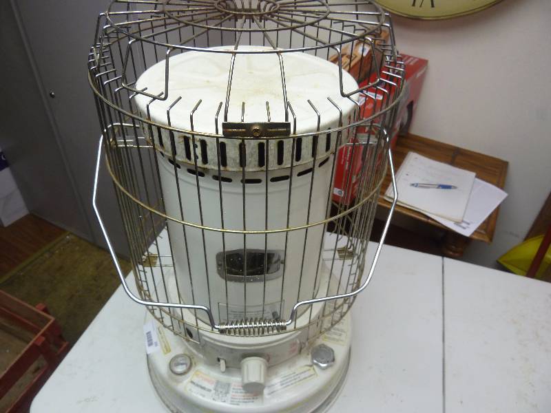 lot 255 image: Dura Heat Kerosene Heater