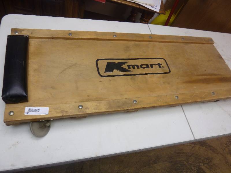 lot 256 image: Vintage K-Mart Creeper
