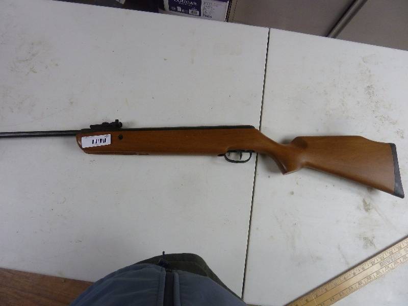 lot 290 image: Crossman BB Gun