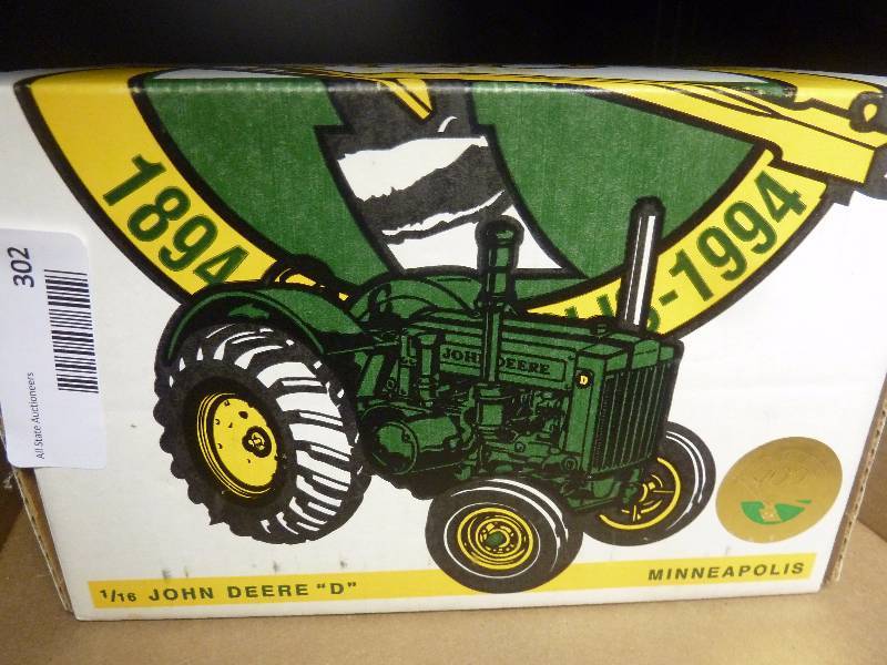 lot 302 image: ERTL John Deere