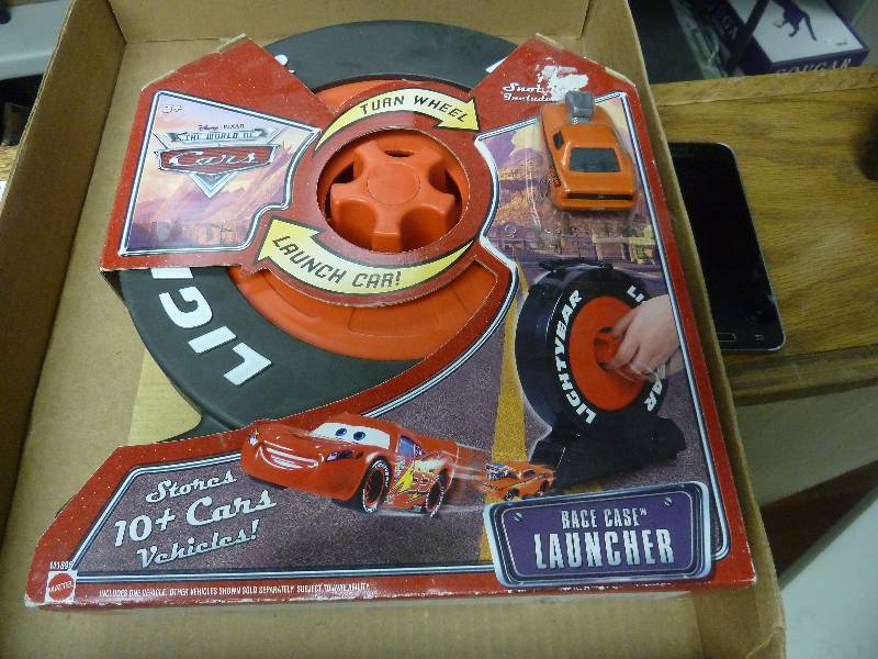 lot 311 image: Cars Race Case Launcher