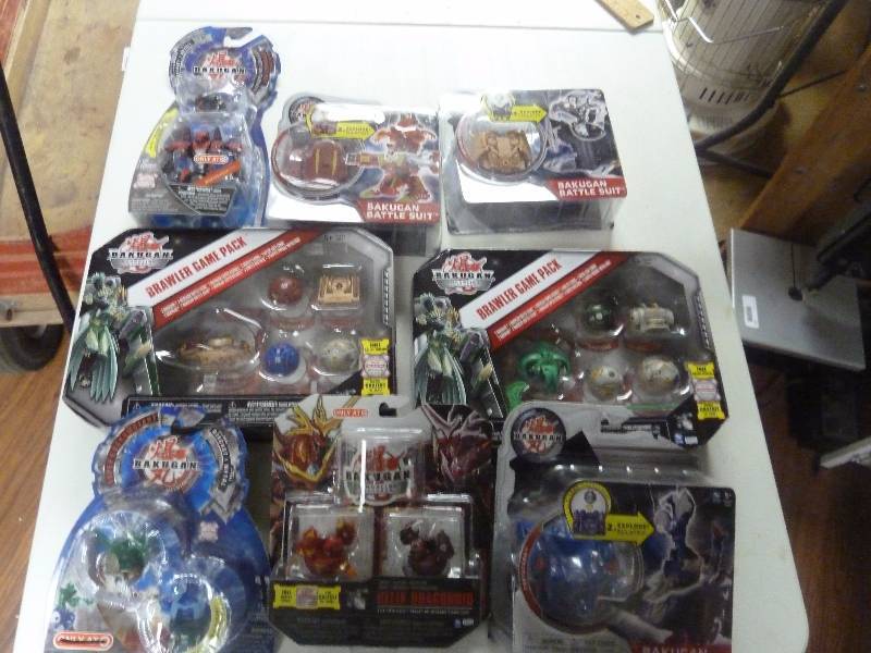lot 318 image: Bakugan Toy Lot