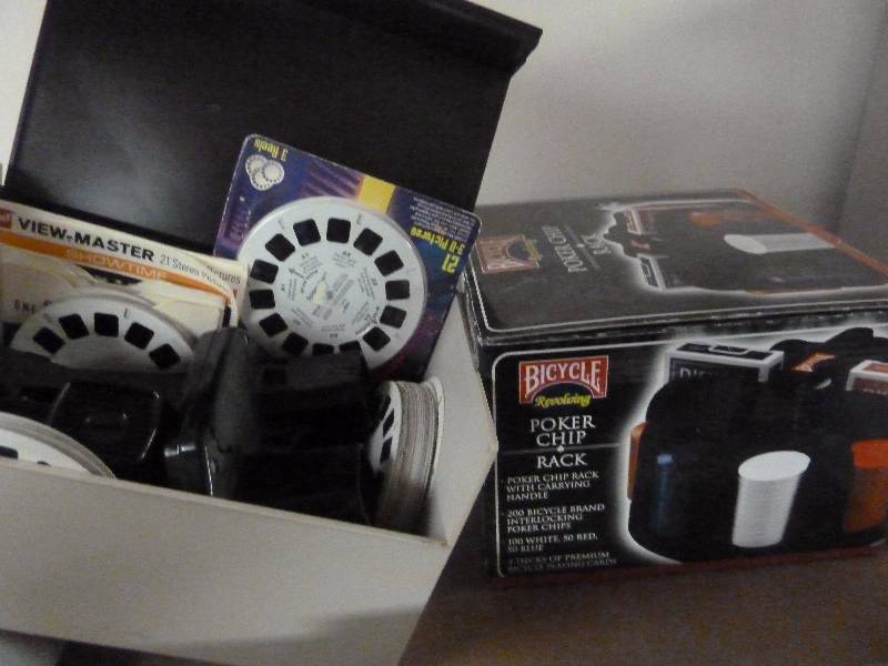 lot 330 image: Vintage View Master and More