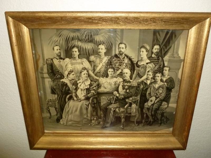 lot 141 image: Vintage Picture