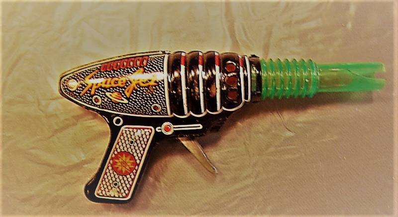 lot 6 image: vintage space jet toy gun