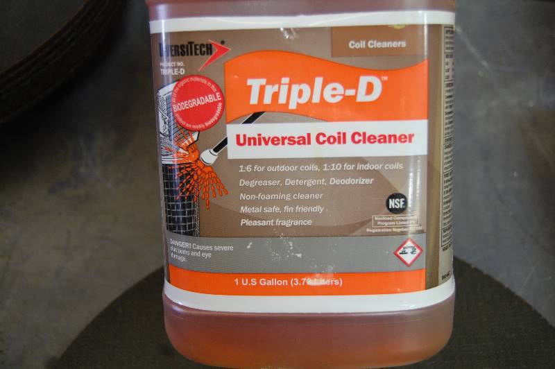 lot 20 image: Coil Cleaner-2 Gallons