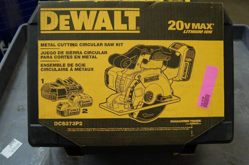 lot 38 image: 20 Volt Max 4.0Ah DeWalt Cordless Metal Cutting Circular Saw Kit