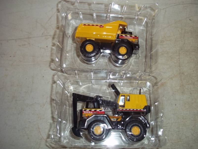 Pair of Contraction Cars