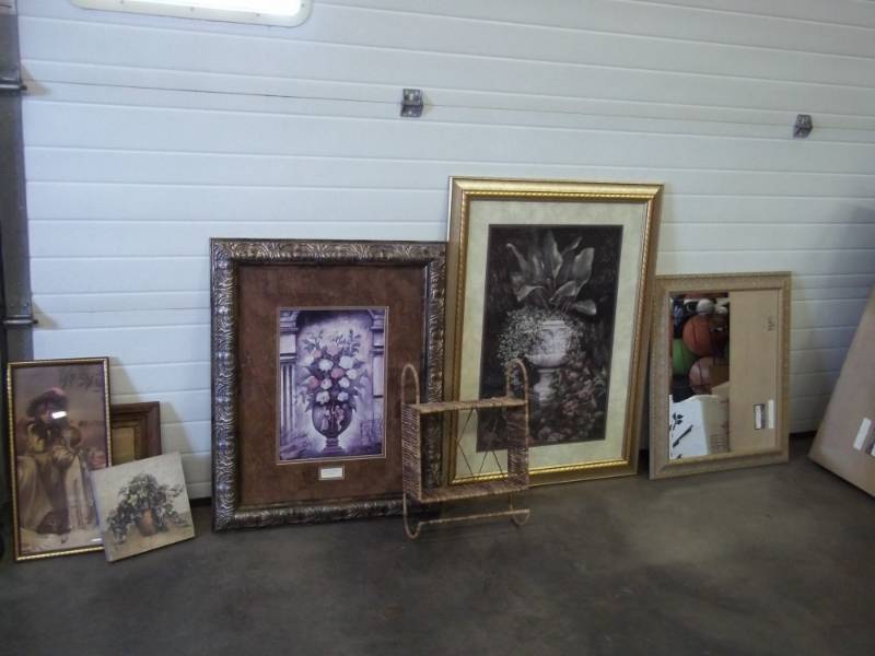 28x36 Picture and 31x41 picture and mirror and small pictures and dcor