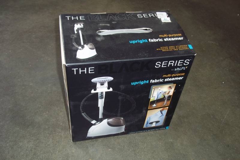 Up right fabric steamer