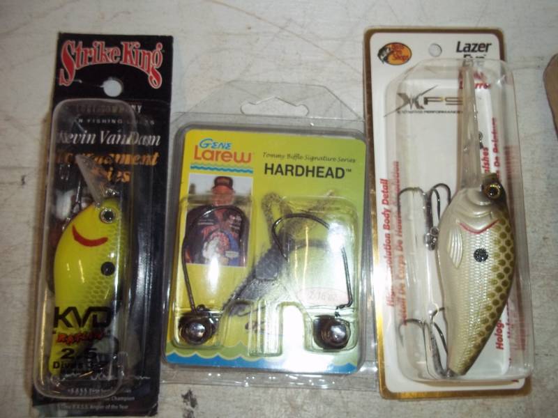 3 Assorted fishing Lures