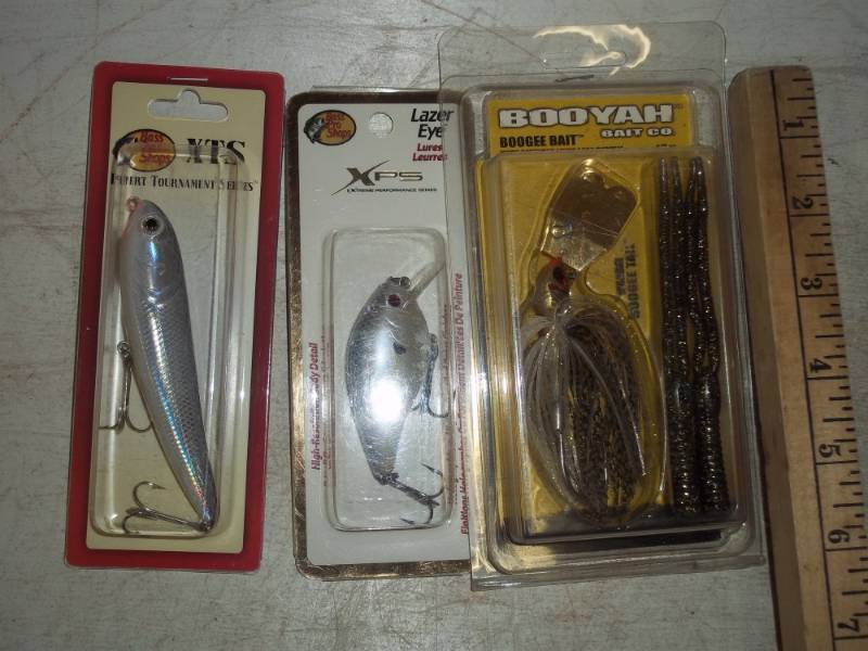 3 Assorted fishing Lures