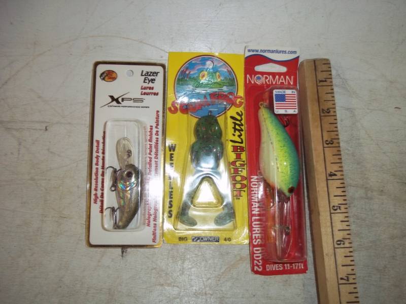 3 Assorted fishing Lures