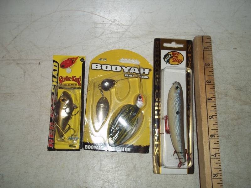 3 Assorted fishing Lures