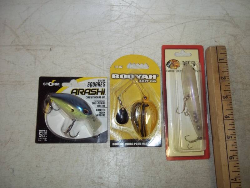 3 Assorted fishing Lures