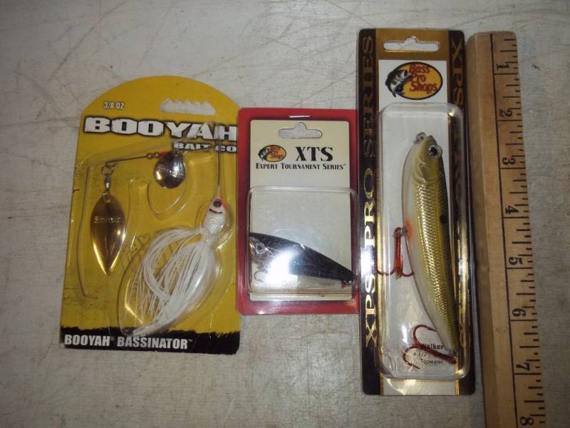 3 Assorted fishing Lures