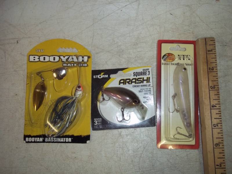 3 Assorted fishing Lures