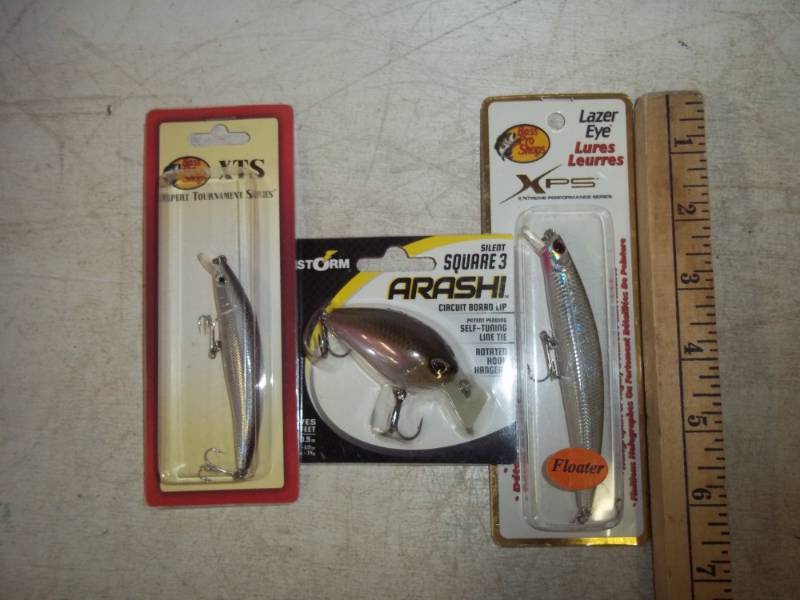 3 Assorted fishing Lures