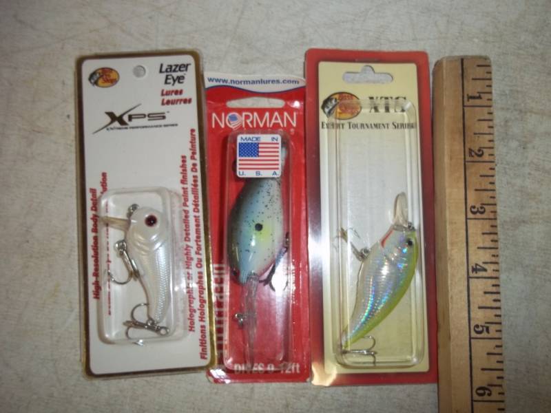 3 Assorted fishing Lures