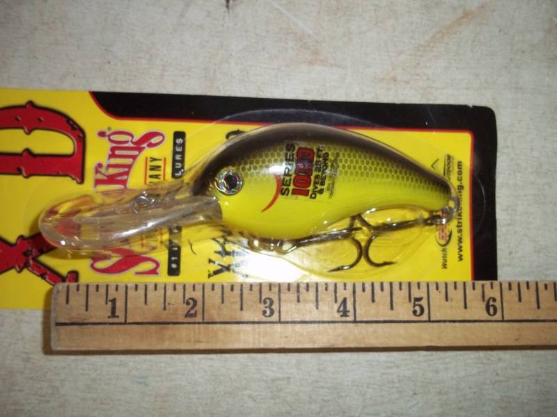 One Muskie  fishing Lures