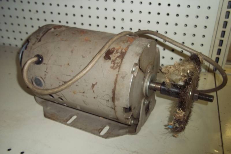 Electric Motor with Pulley and Brush head