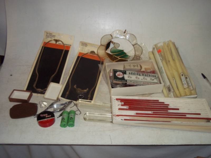 Candles and assorted household dcor