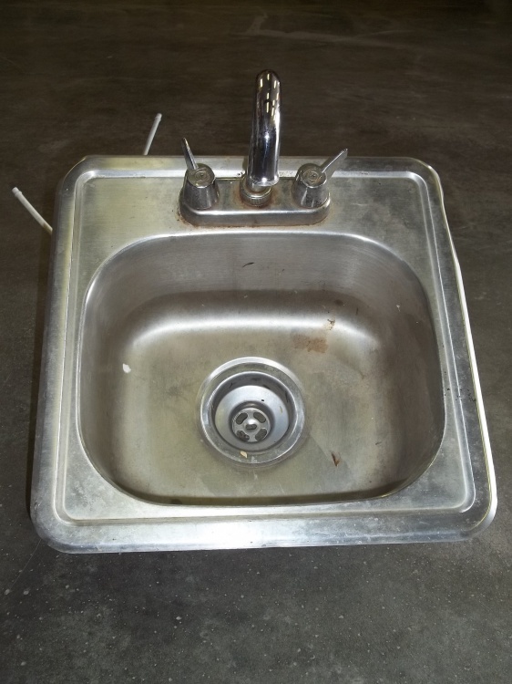 lot 33 image: 15 x 15 Stainless steel sink