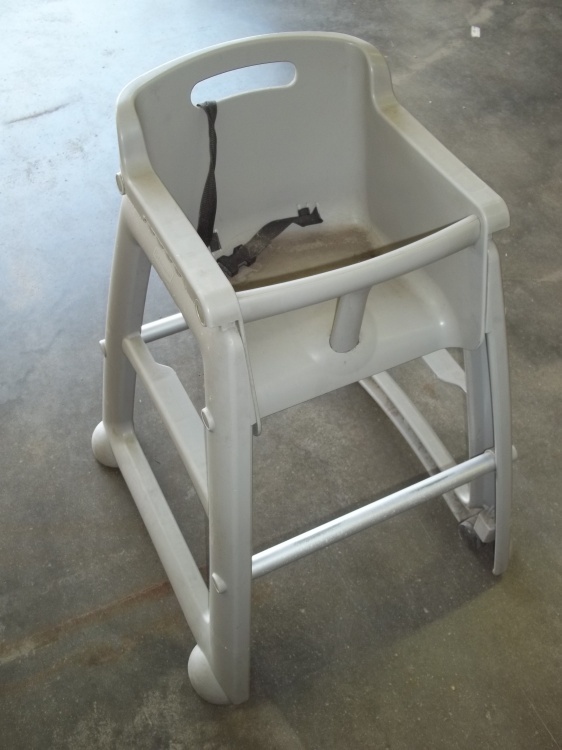 lot 36 image: Kids highchair grey plastic