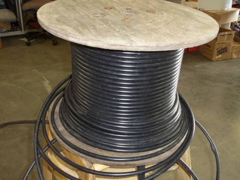 lot 40 image: Roll of  wire