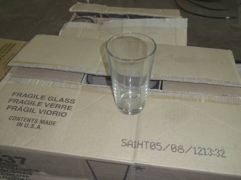 lot 45 image: 24 16 oz glass glasses