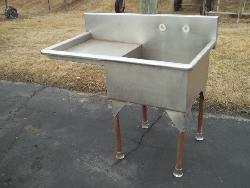 lot 4 image: Prep sink 50 x 28 x 43
