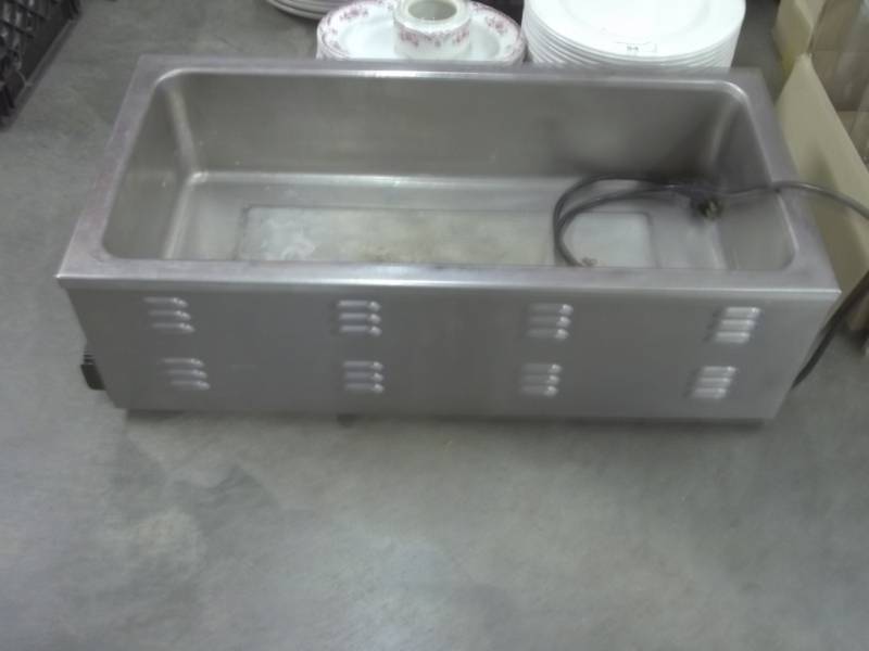 lot 58 image: Wyott heating Bottom Roasting pan