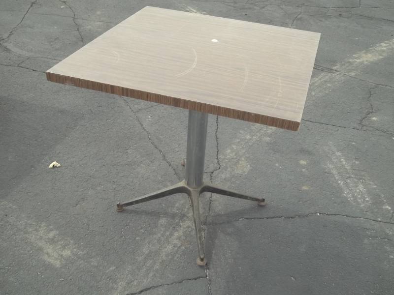 lot 78 image: Light brown Tables 36 x 36 x30