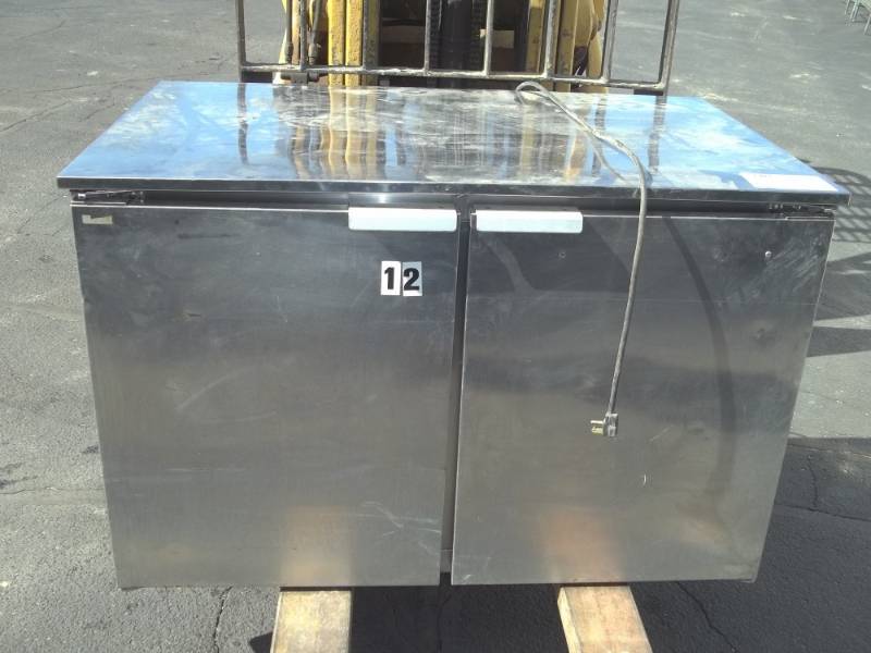 lot 92 image: Commercial Cooler