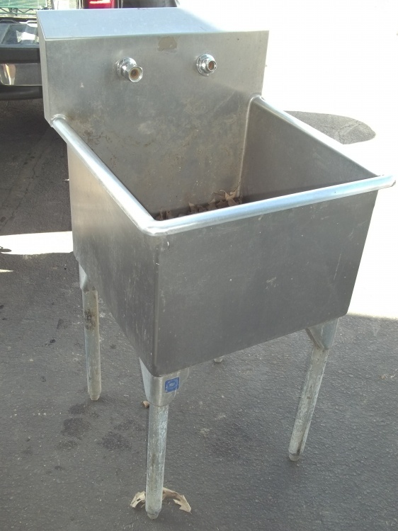 lot 98 image: Prep Sink