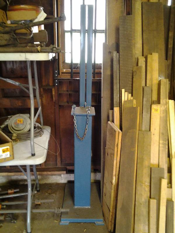 Heavy Duty 6 Foot Tool Stand