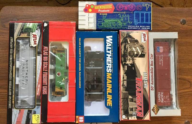 lot 9 image: Assorted Cars