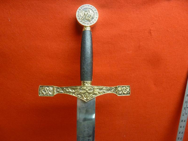 lot 392 image: 44 King Arthur Excaliber Sword